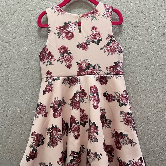 Girls Floral Metallic Dress size 5T - Picture 7 of 10